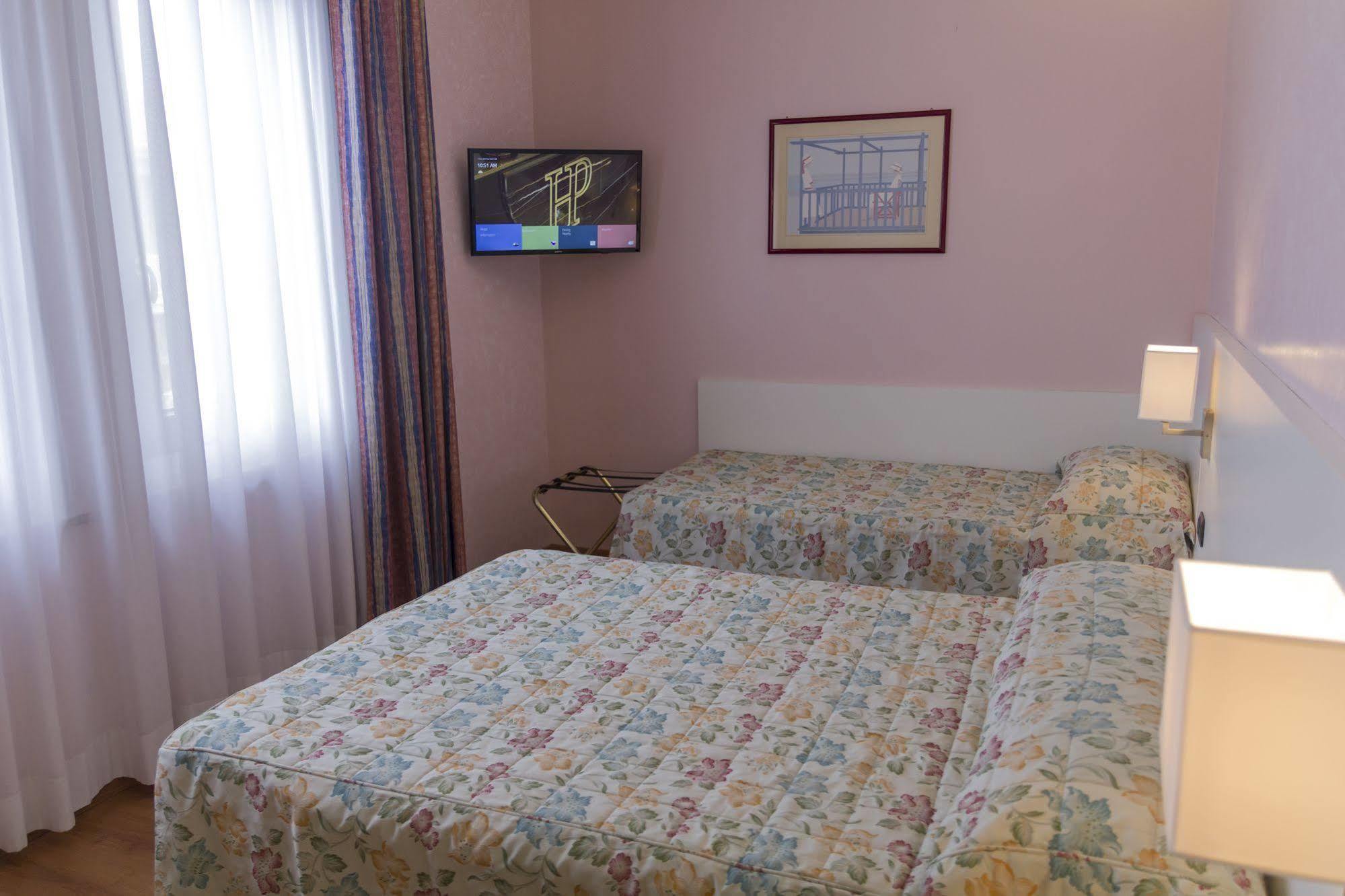 Hotel Pico Mirandola Exteriör bild